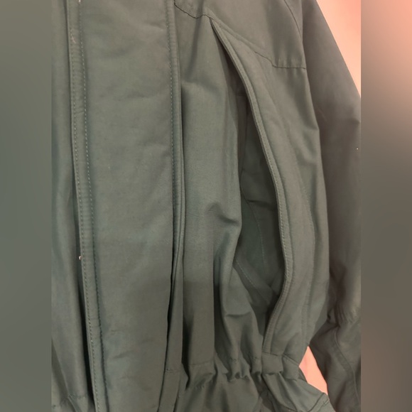 Aritzia TNA Pursuit Parka in Green (Size L) - Picture 10 of 16
